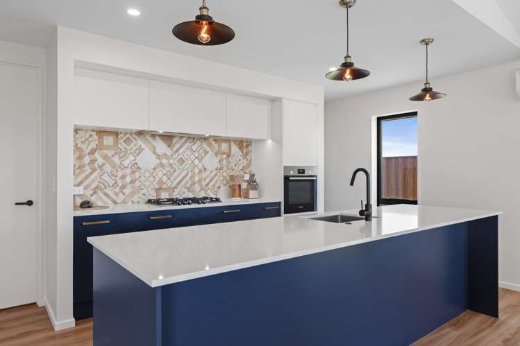 52 Eric Crozier Road_4