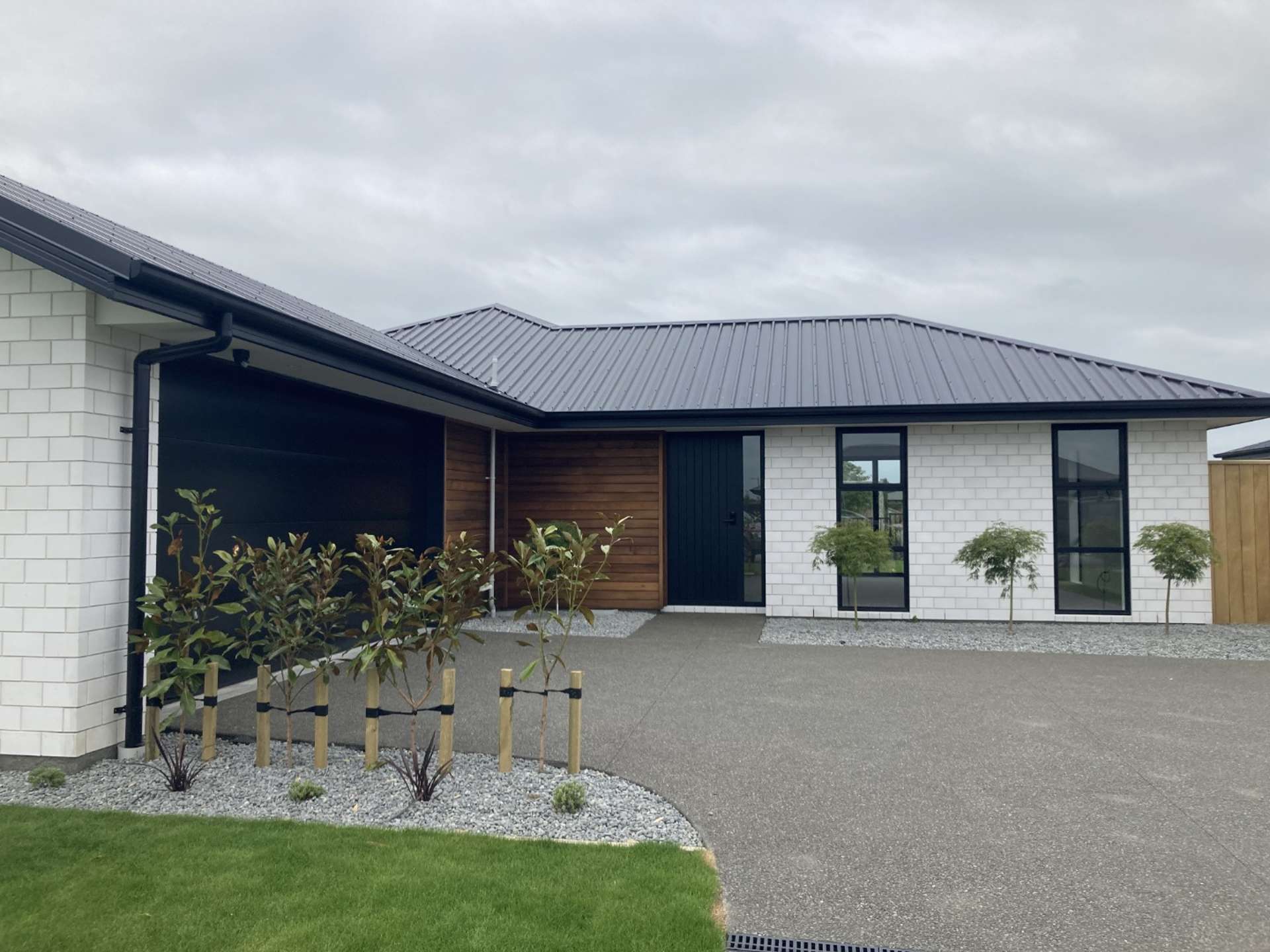 13 Sandstone Crescent 11103_0