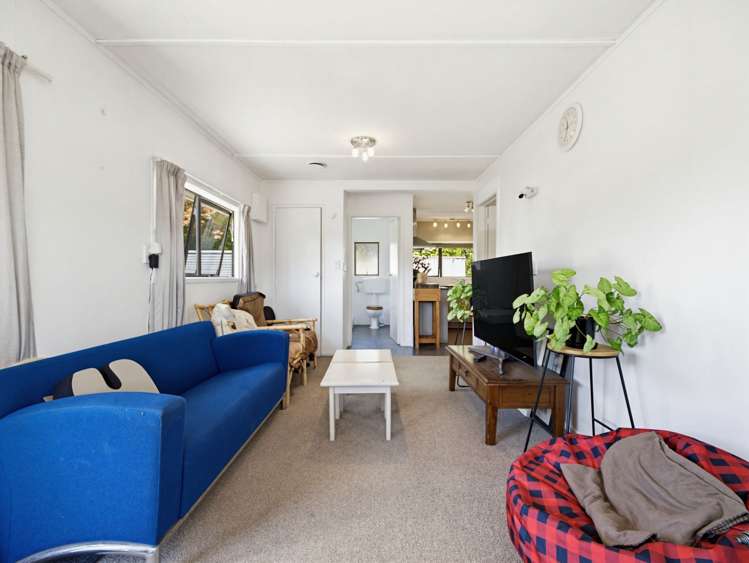 2/1 Glengarry Place Lake Taupo_6