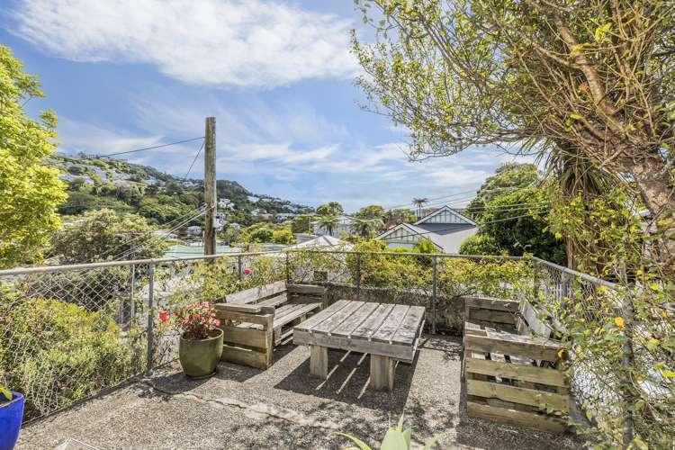 29 Taft Street Brooklyn_17