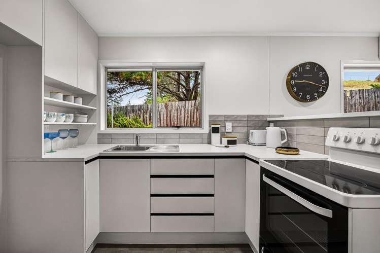 1/12 Landseer Place Mt Roskill_14