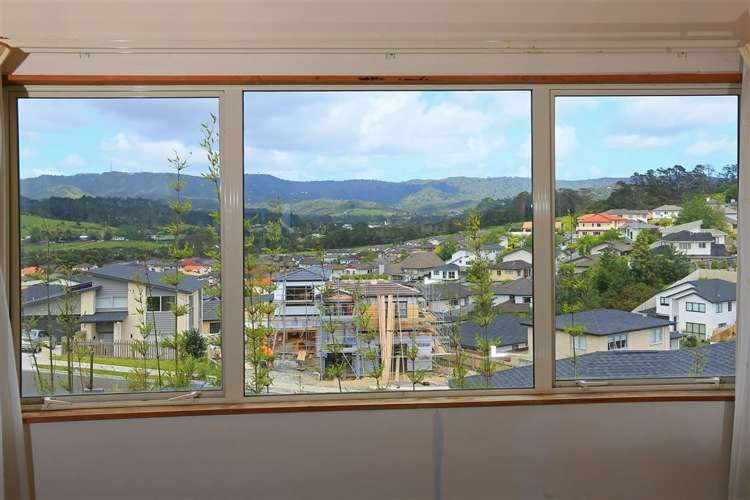 10 San Ambrosio Rise Henderson_12