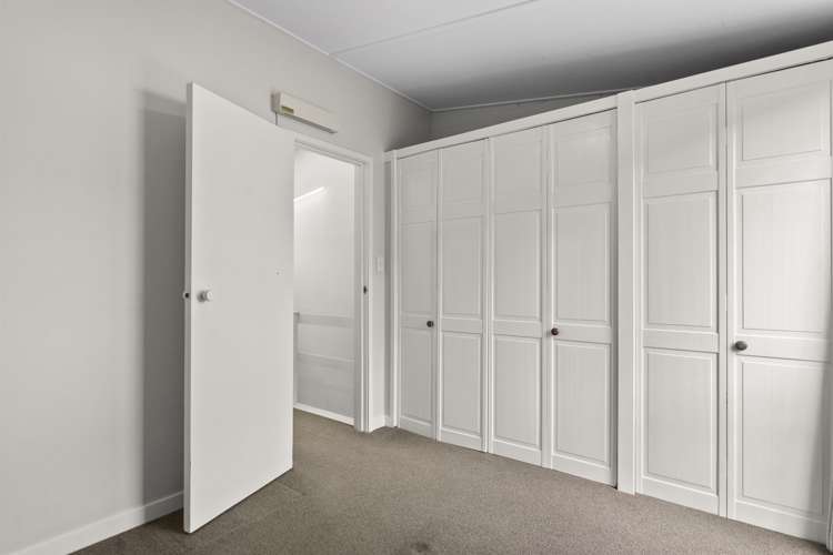 1 Coates Street Hamilton East_10