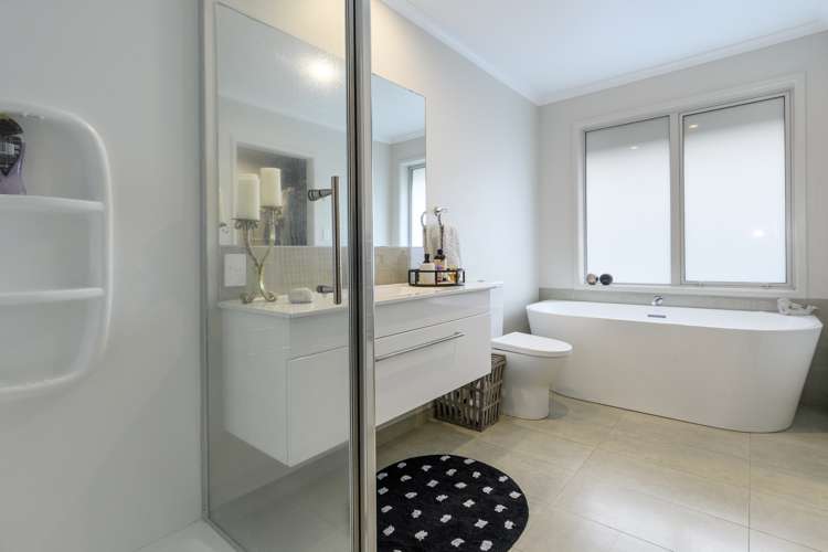 2 Sirocco Place Ohauiti_10