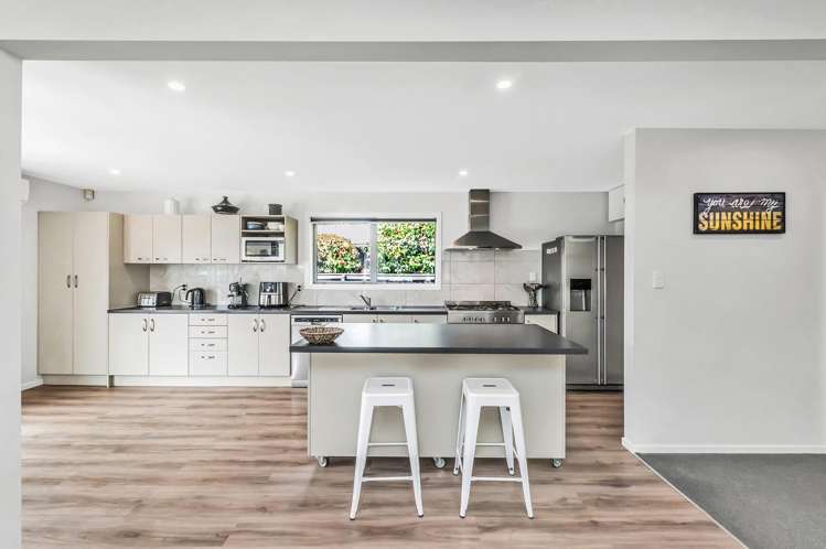 17 Pahau Place Cracroft_5