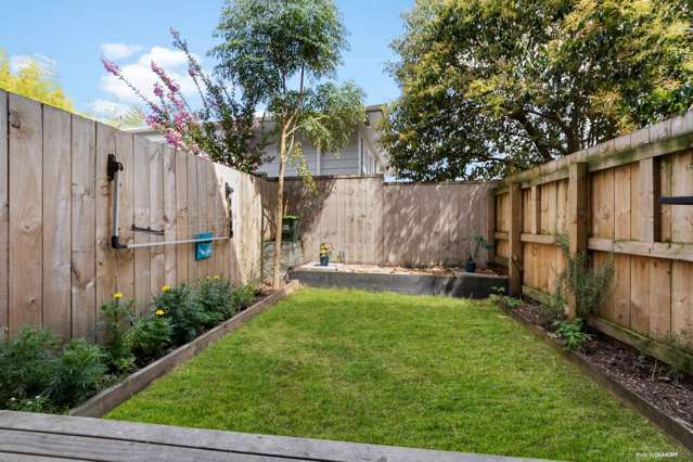4/28 Vodanovich Road Te Atatu South_4