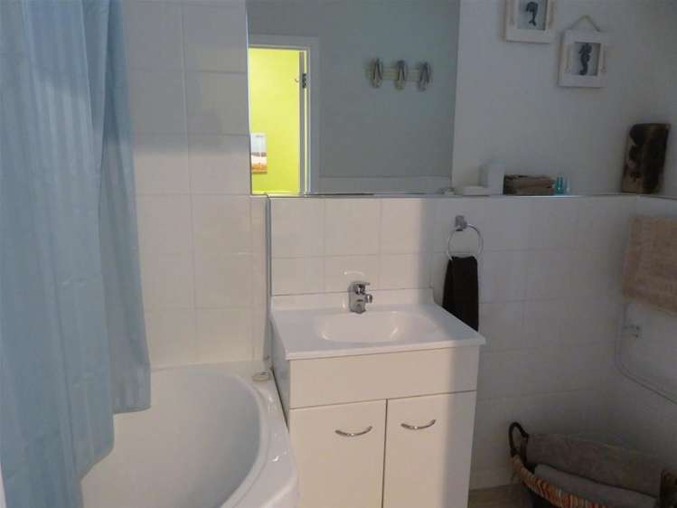 23/127 Saint Aubyn Street New Plymouth Central_7