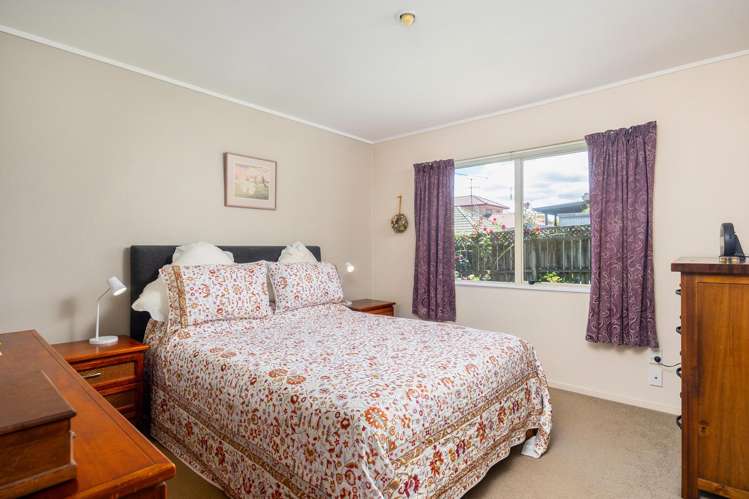 10 Davern Lane New Lynn_17