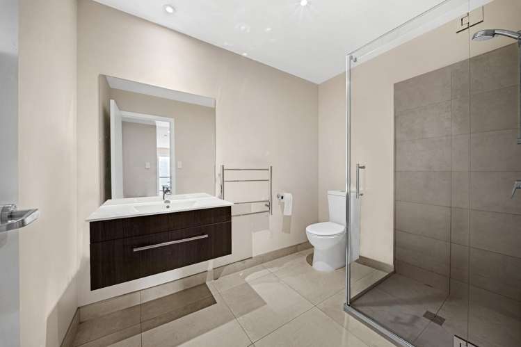 110/69B Hall Avenue_5