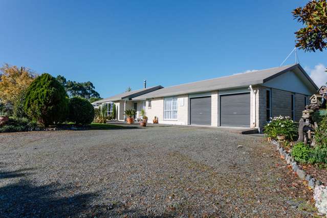 241 Adelaide Road Dannevirke_4