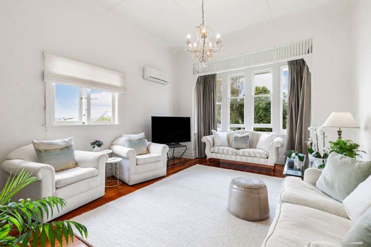 68 Sandspit Road Waiuku_2