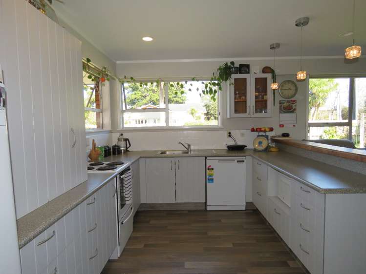 183 Queen Street Westport_1