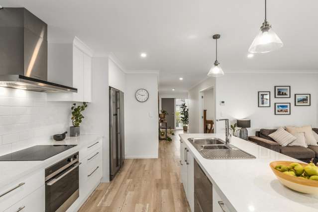 40 Catalina Crescent Burleigh_4