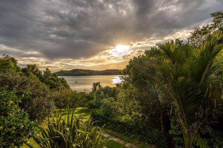 215K Awaawaroa Bay, Waiheke Island_0