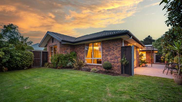 8 Hoihere Place Parklands_3