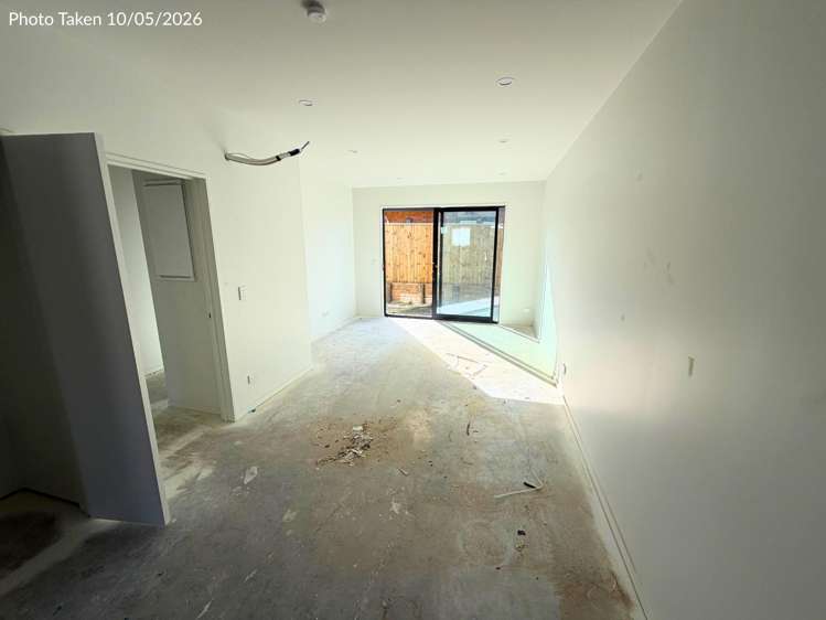 2/75 Randolph Street_4