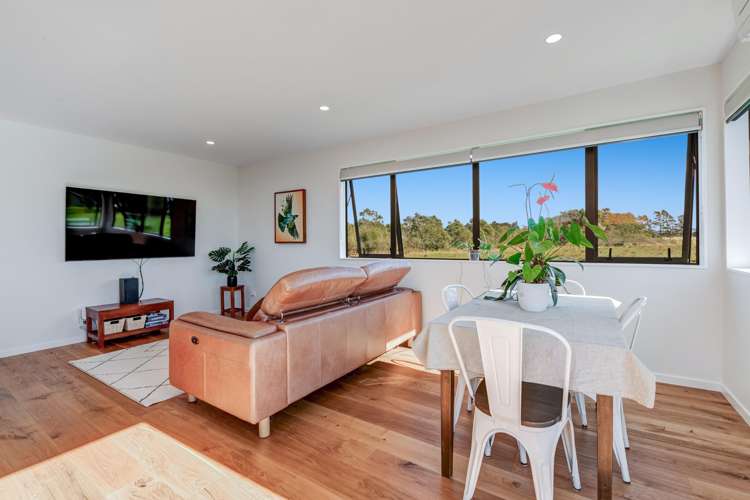 30 Aitkenhead Court Parakai_22