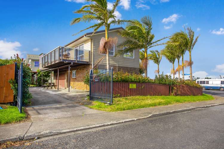 3/3 Clarks Beach Road Clarks Beach_0