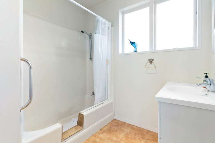 1/2 Barron Drive Green Bay_11