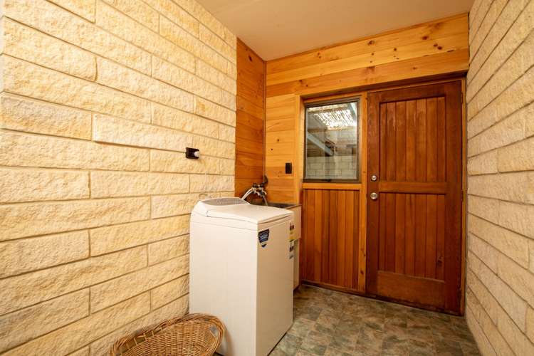 89 Pacific Drive Southbridge_14