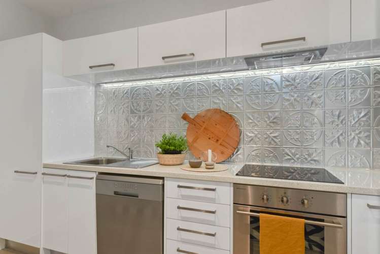 2/25a Lake Road Devonport_28