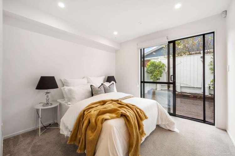 3B Hemsway Place Sunnyhills_18