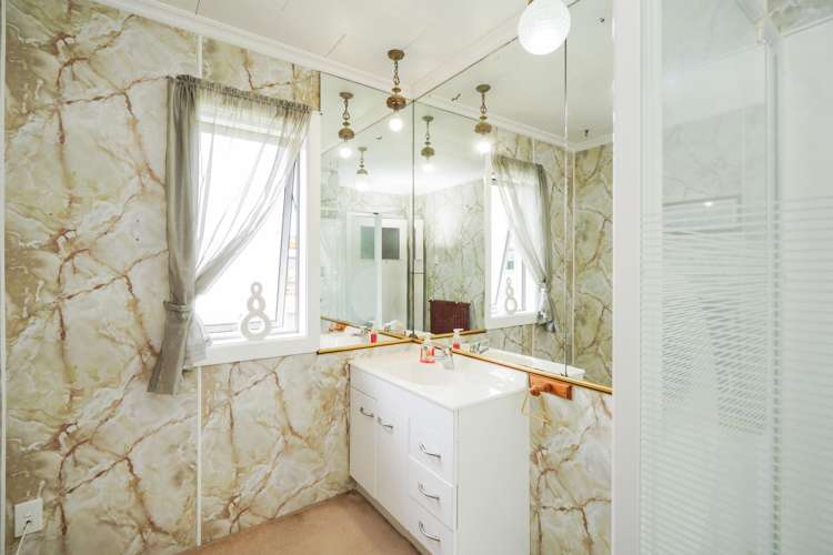 24 Mackenzie Street Winton_11