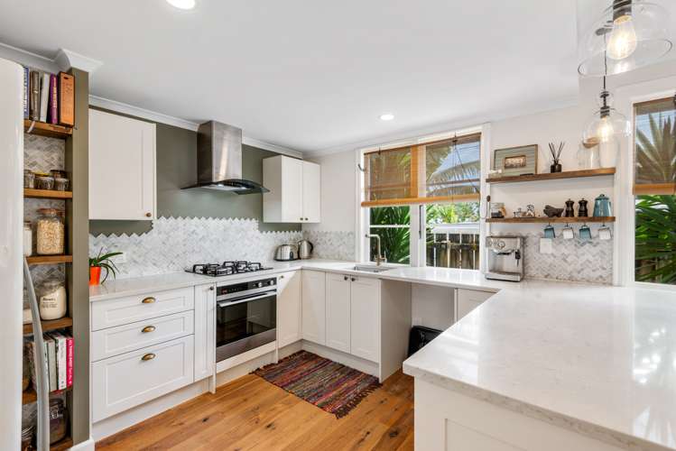 38 Lavinia Crescent Mangere East_5