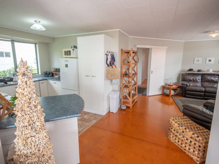 2 Dudley Crescent Cable Bay_14