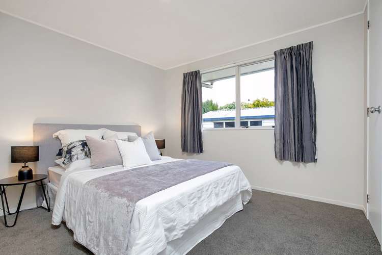 82 Gilberthorpes Road Hei Hei_6