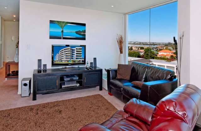 4a/84 Gunner Drive Te Atatu Peninsula_3