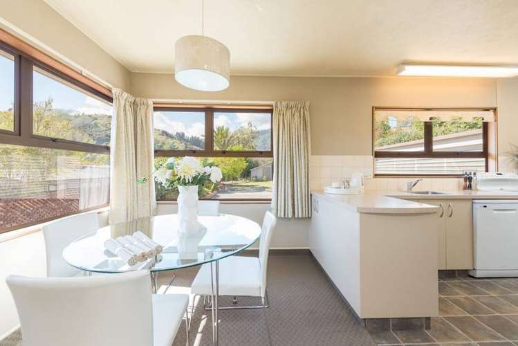 21 The Ridgeway Enner Glynn_9