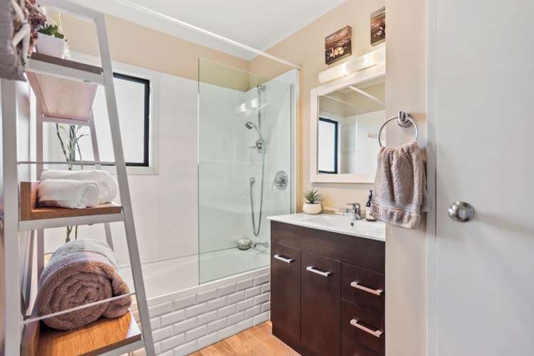 21 Killygordon Place Massey_11