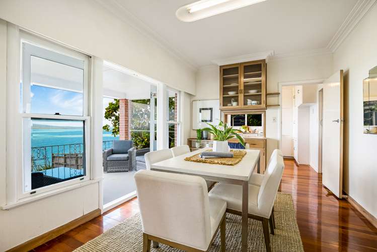 70 Seacliffe Avenue Narrow Neck_7