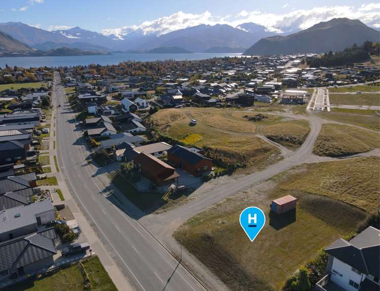 214 Aubrey Road Wanaka_11