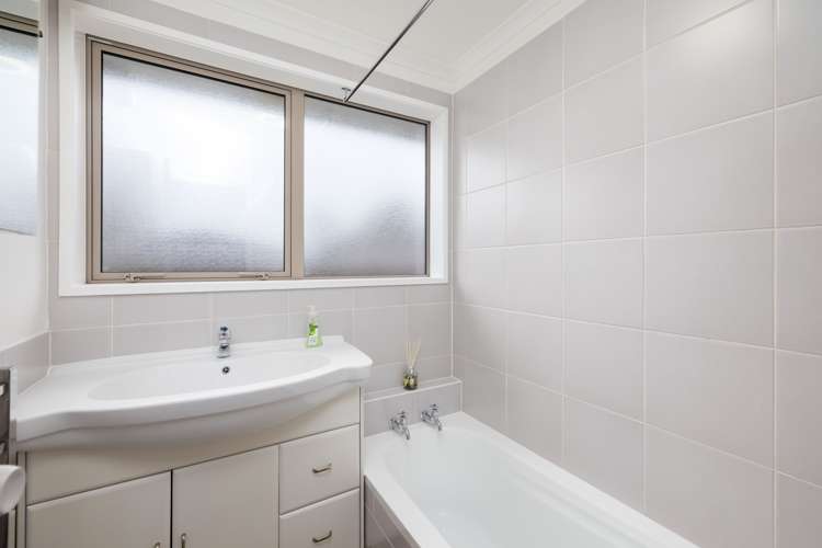 2/38 Meon Street Aranui_10