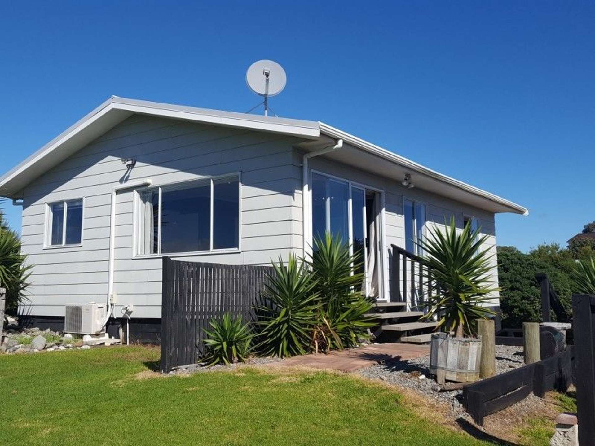 13 Kaitawa Street Waikanae Beach_0