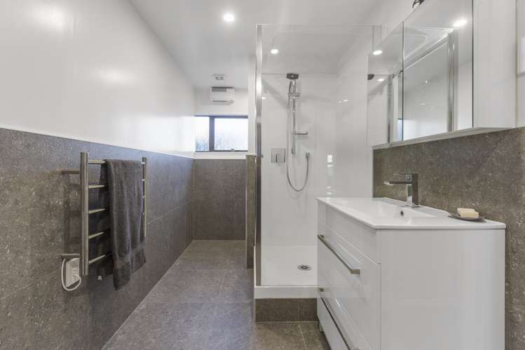 16 Ragley Street Titirangi_11