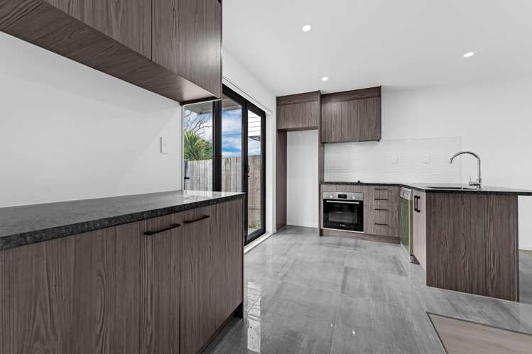 48B Waddell Avenue Point England_10