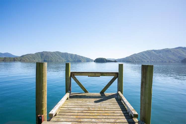 Ahitarakihi Bay Arapawa Island_33