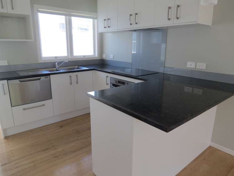 5/96a Victoria Road Devonport_7