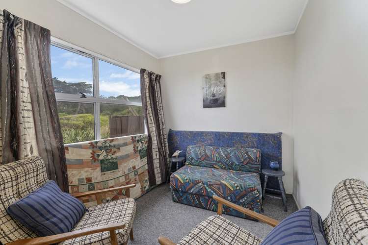 224 Marine Parade Otaki Beach_11