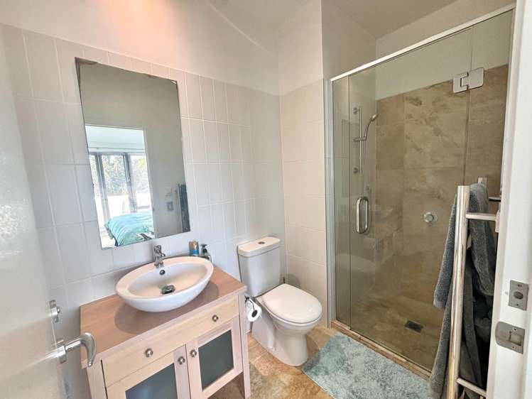 62 Salerno Rise Albany Heights_9