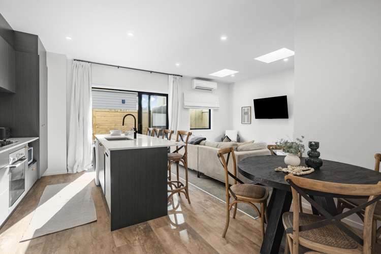 3/62 Queens Grove_0