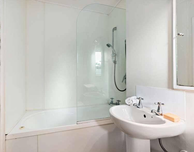 1/52 Russell Terrace Berhampore_8