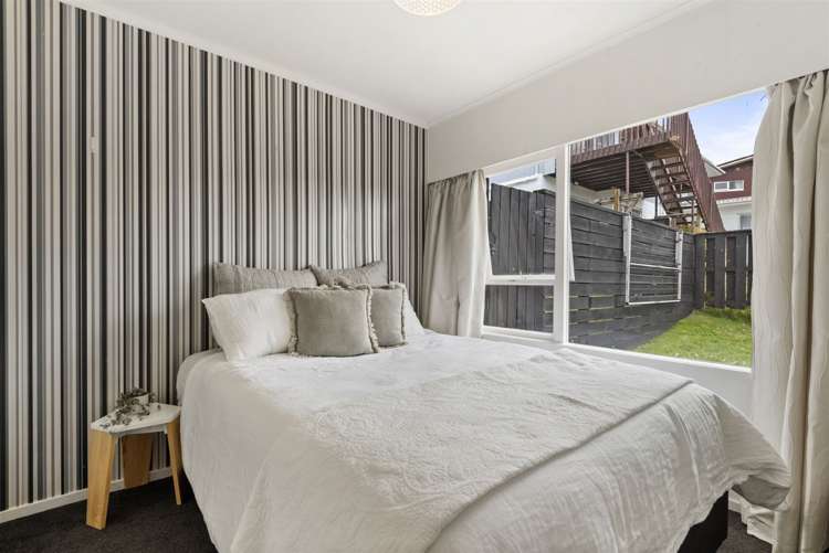 2/58 Girrahween Drive Totara Vale_5