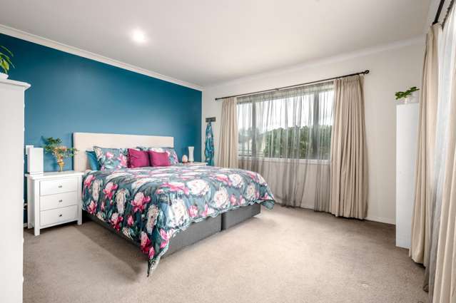 1 Whitford Place Rototuna North_4