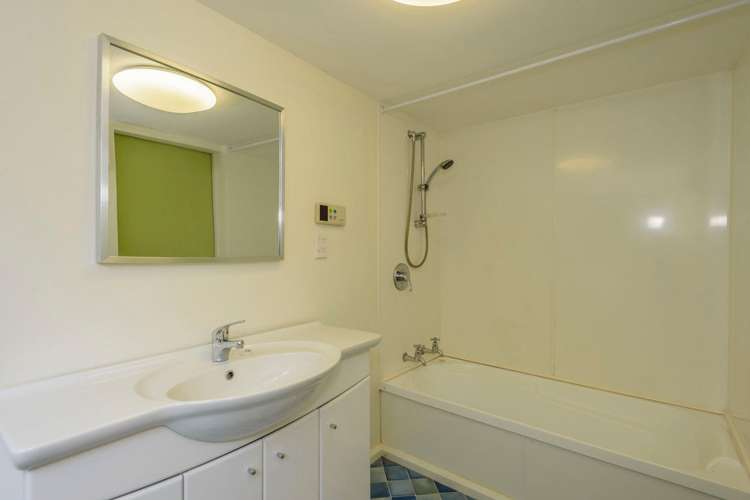 39 Winchester Street Lyttelton_13