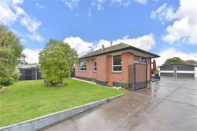 227 Shortland Street Aranui_1