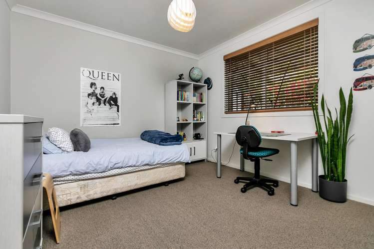 42 Landing Road Titirangi_11